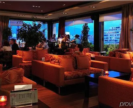 Mondial Hotel 4*