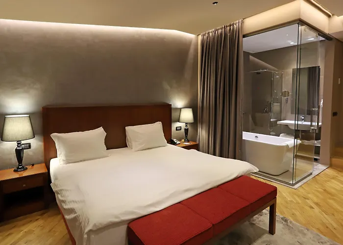 Hotel Mondial 4*