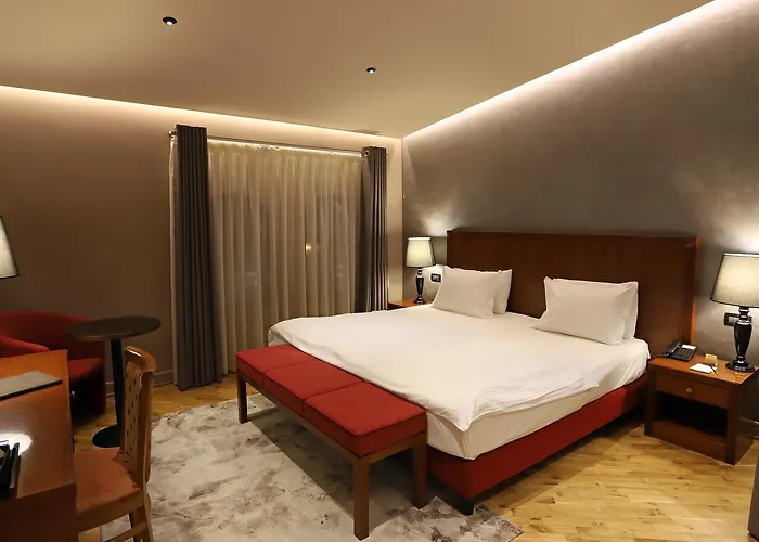 Hotel Mondial Tirana