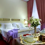 Mondial Hotel