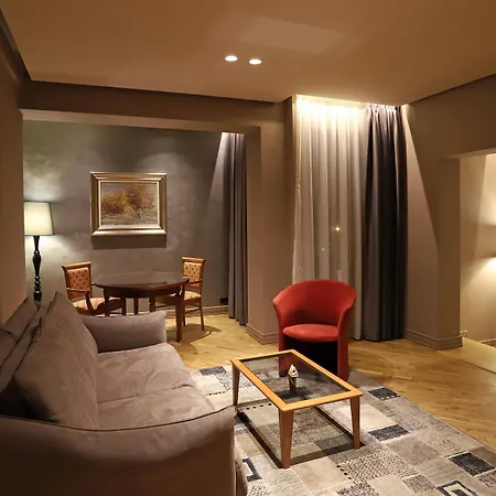 Hotell Mondial 4*