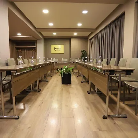 Mondial Hotell 4*