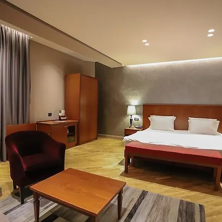 Mondial Hotell Tirana