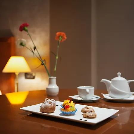 Hotel Mondial Tirana