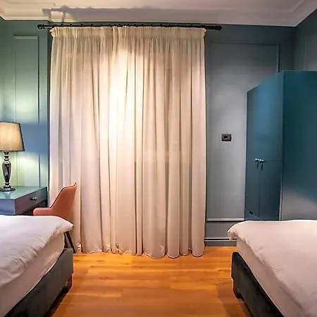 مونديال 4* تيرانا
