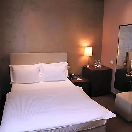 فندق مونديال 4*