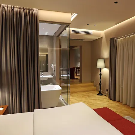 Mondial Hotel