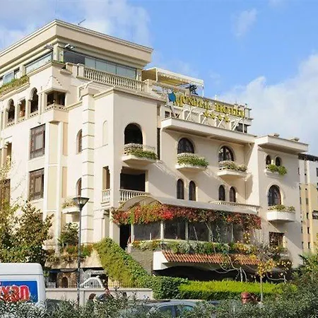 Hotel Mondial 4*